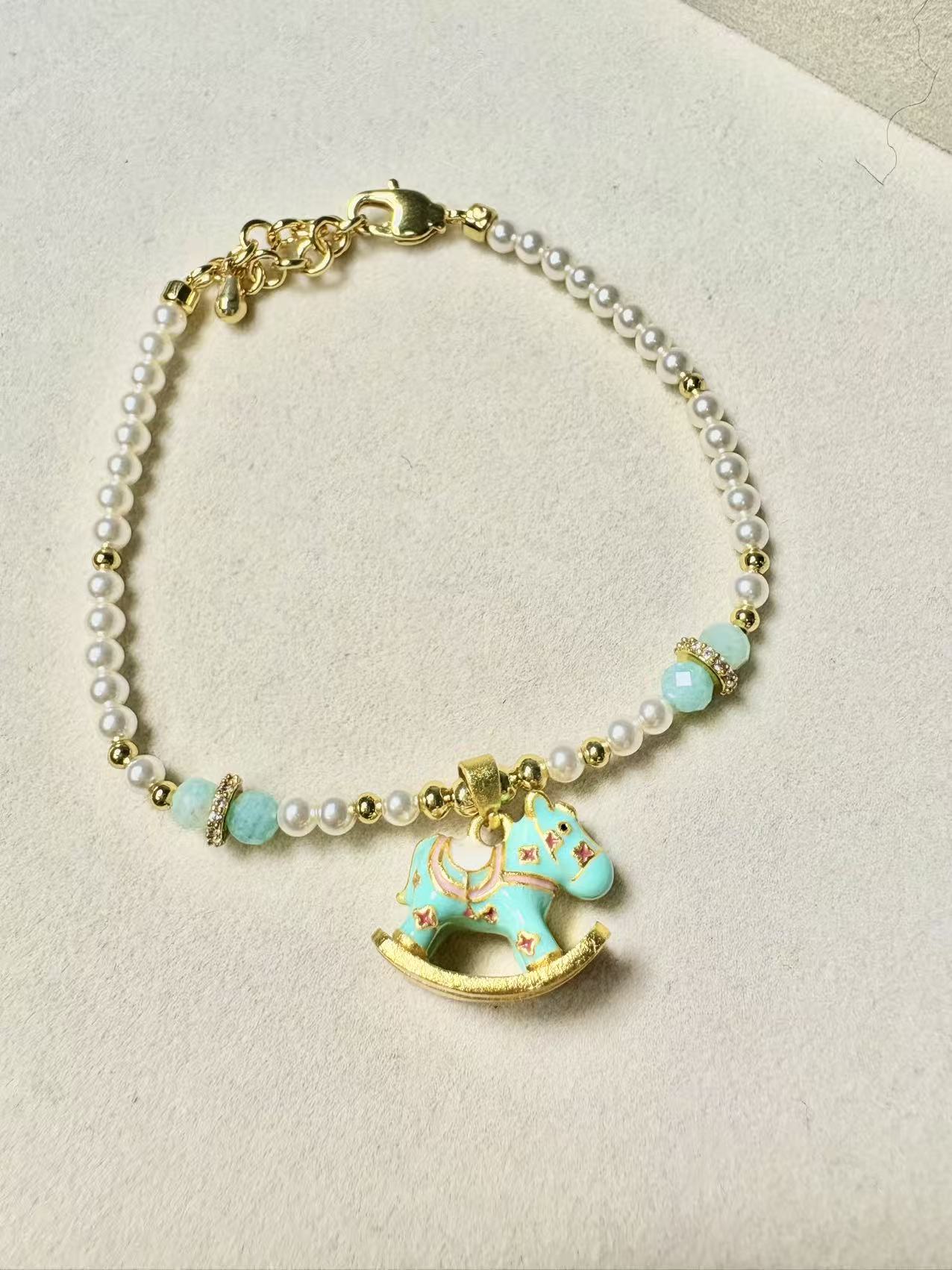 Artificial Pearl Bracelet(Green horse)